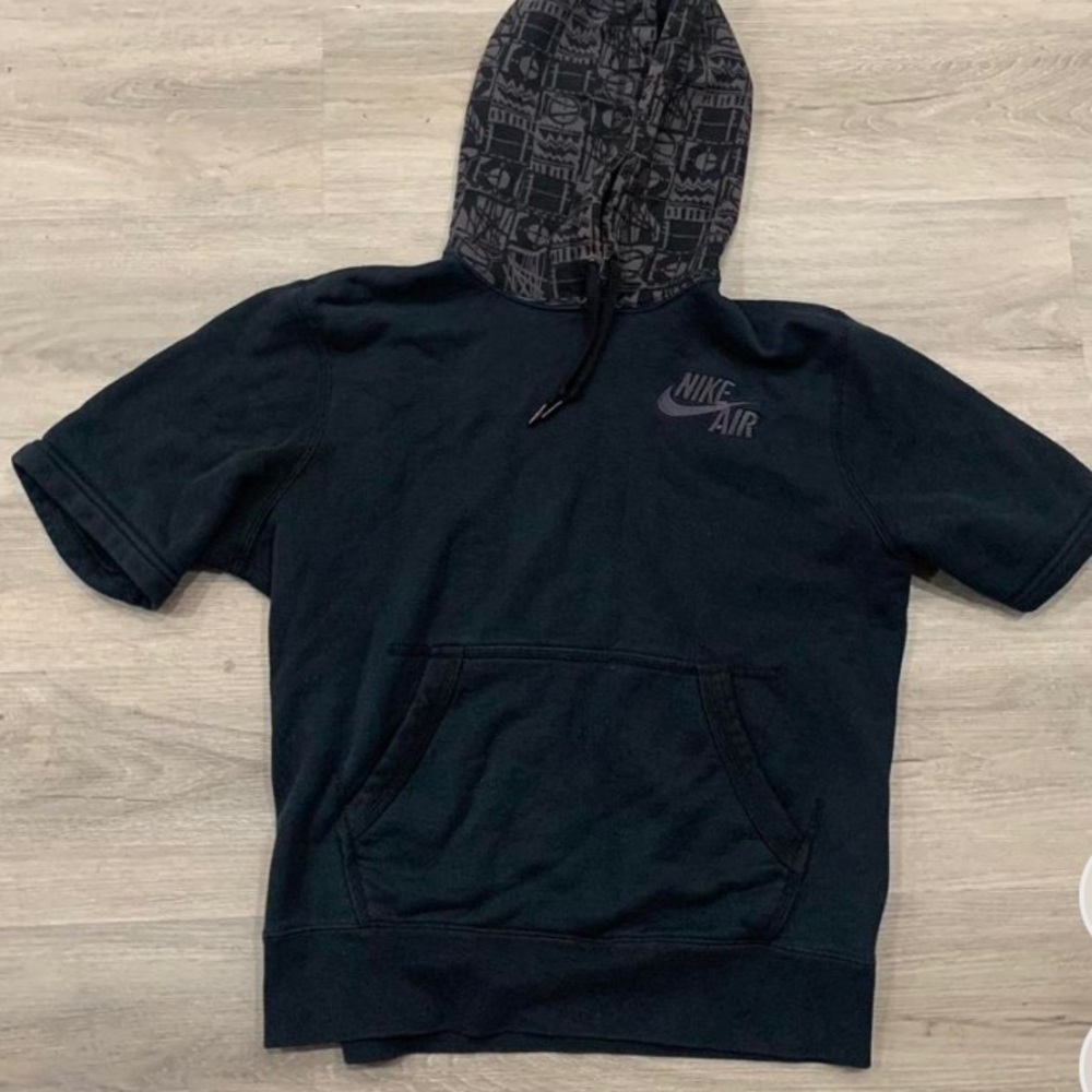 M short sleeve nike hoodie
